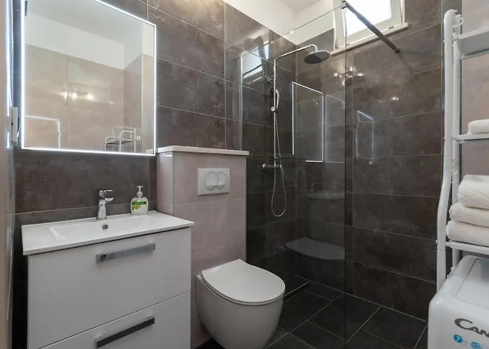 Leo Lägenhet Trogir